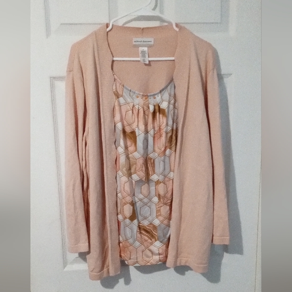 Alfred Dunner 2fer Blouse with Peach and Gold Geometric Design